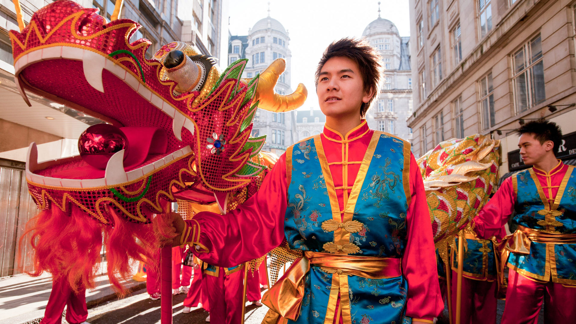 4 6 апреля праздник в китае. Праздники в Китае. Китайский фестиваль. Праздничный дракон в Китае. Китайские праздники нерабочие.