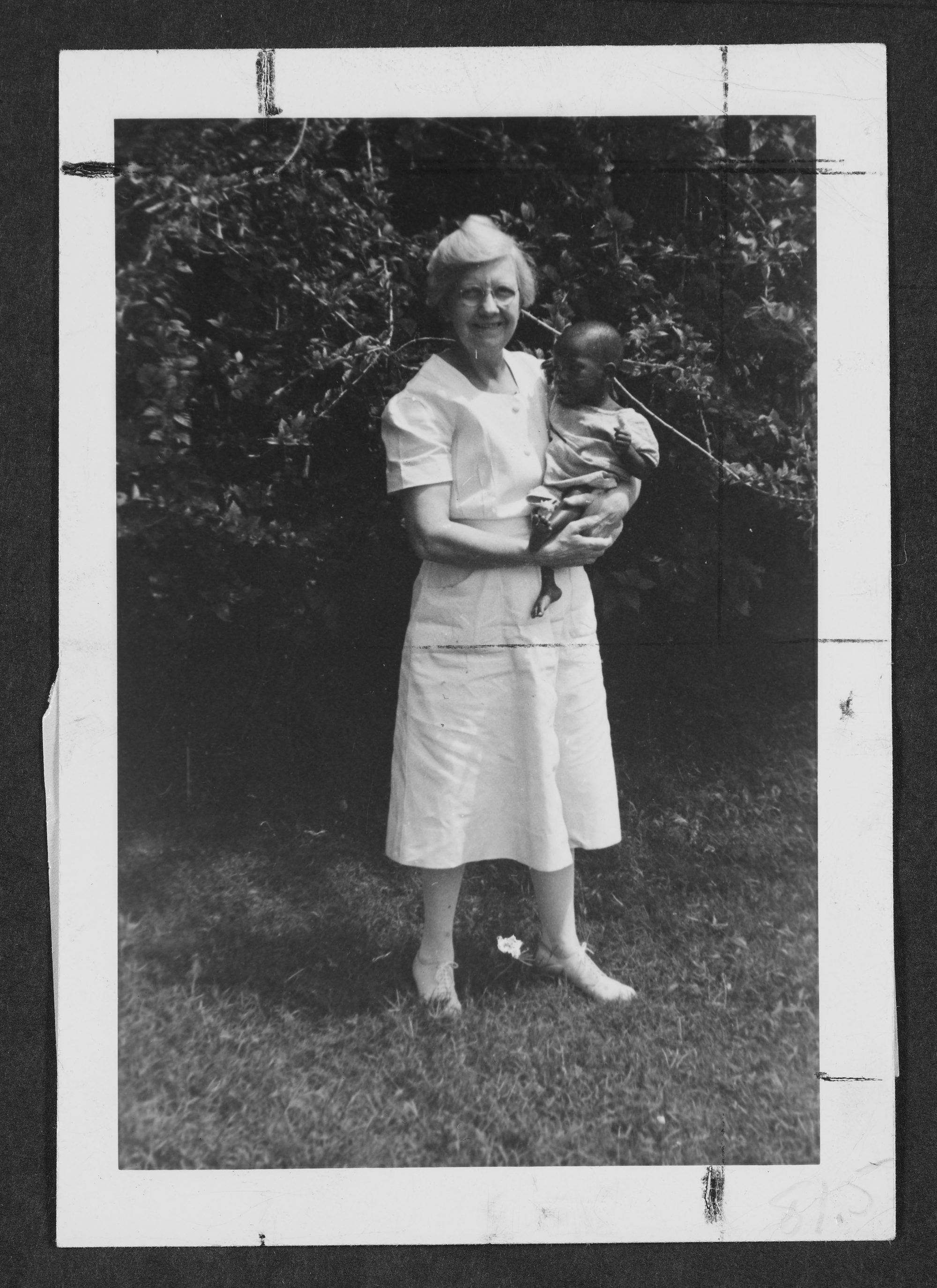 Nurse Ruth Kersey started the Home for Motherless Children to care for babies whose mothers died or could not care for their infants because of leprosy.