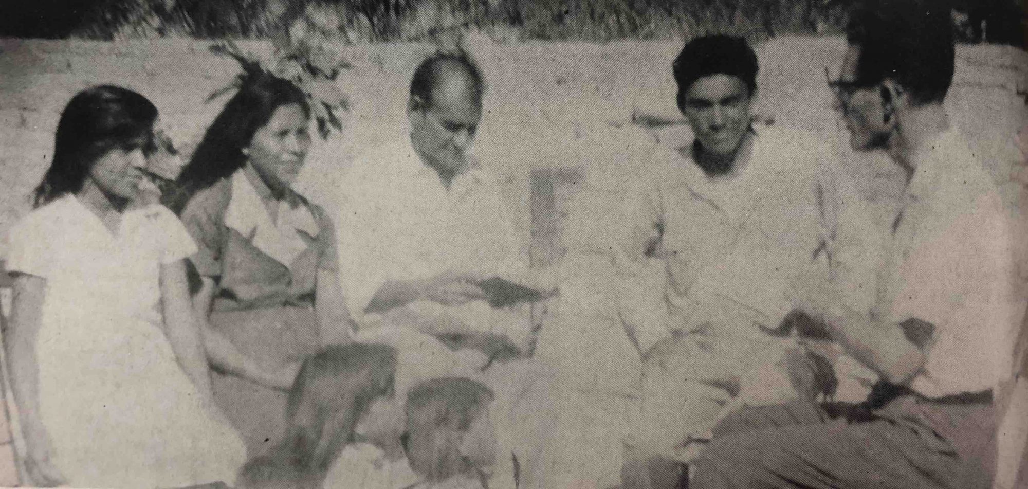 Pat Carter with Roman Family, Mexico